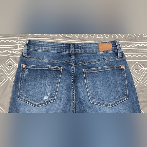 Judy Blue Buffalo Plaid Patch Skinny Jeans Size 5/27 - Picture 4 of 9